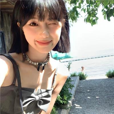 女人不易做国语封面